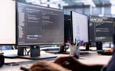 كيف تختار شركة توظيف الكوادر التقنية في السعودية؟ خمسة معايير قبل توقيع العقد