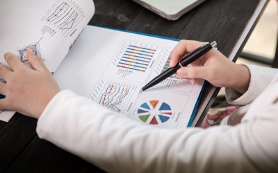 من الاستجابة للأزمة إلى صناعة النمو: كيف يحمي التخطيط الاستراتيجي للقوى العاملة قيمة منشأتك؟